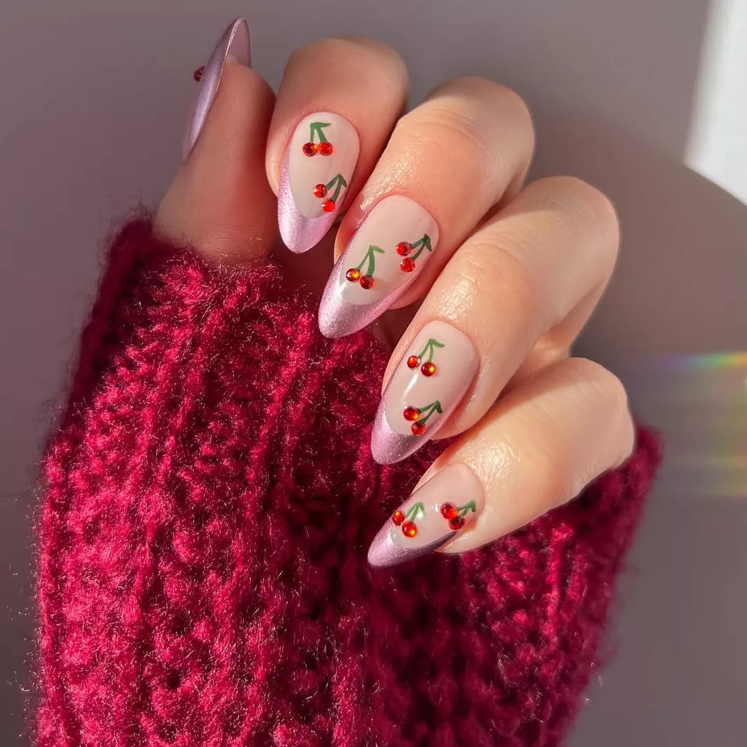Fashionable French manicure ideas for May 2025: the newest and most modern trends