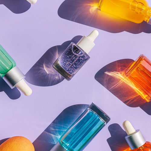 Cum sa combini corect vitamina C si acidul hialuronic pentru un ten luminos si hidratat