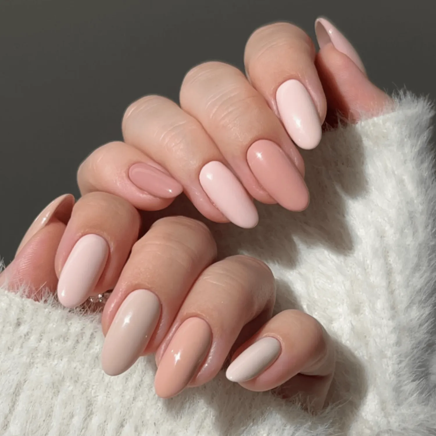 Autumn nude manicure 2025: top 13 most fashionable and elegant ideas
