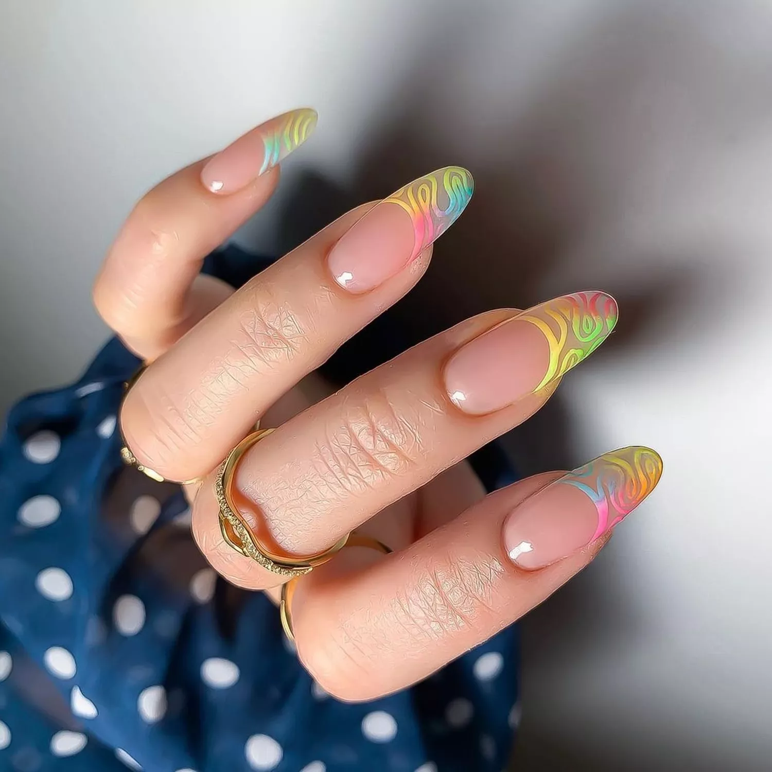 French manicure 2026: 6 stylish and trendy ideas that will replace the classic white