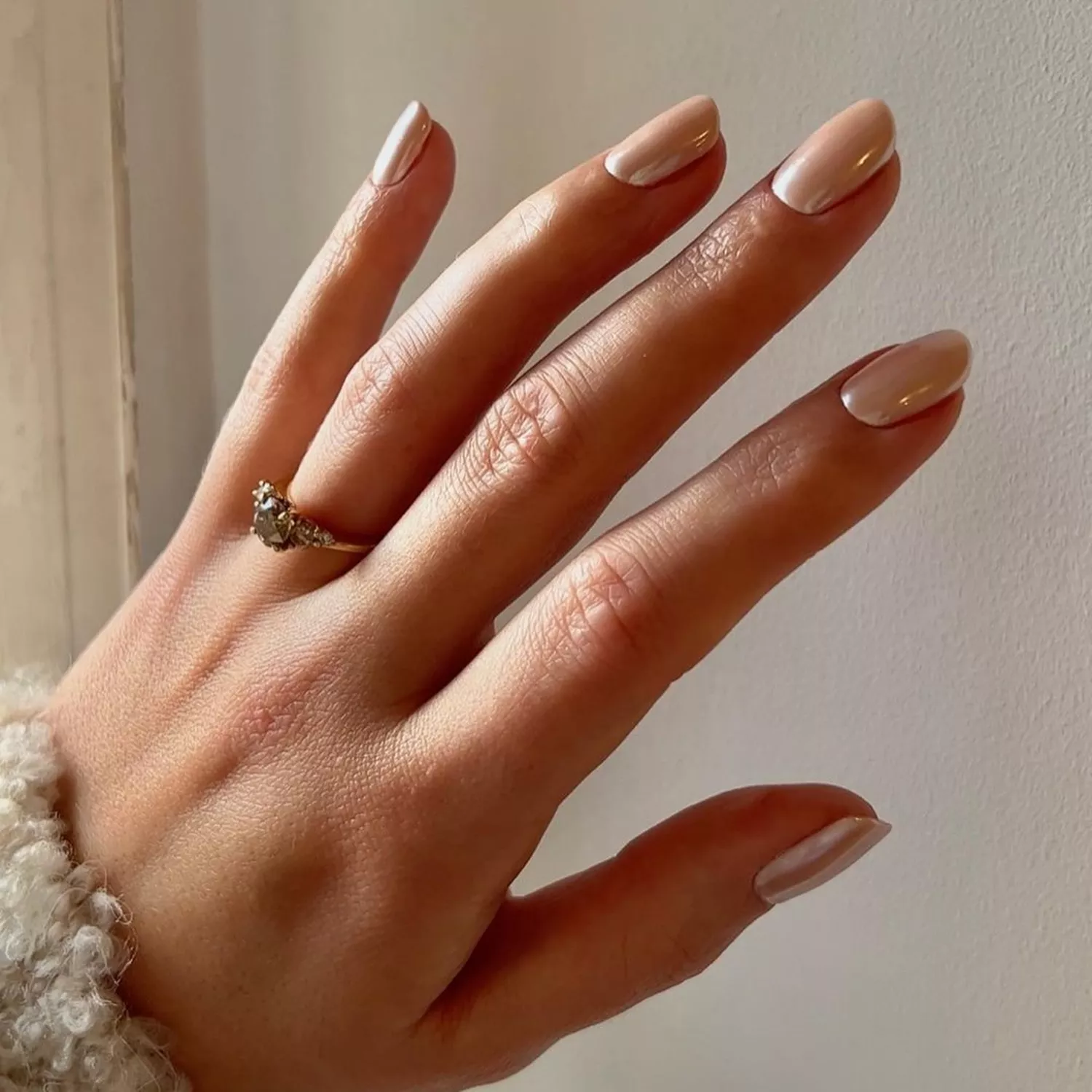 Which Short Nail Shape Suits You: A Detailed Guide with Photos and Recommendations