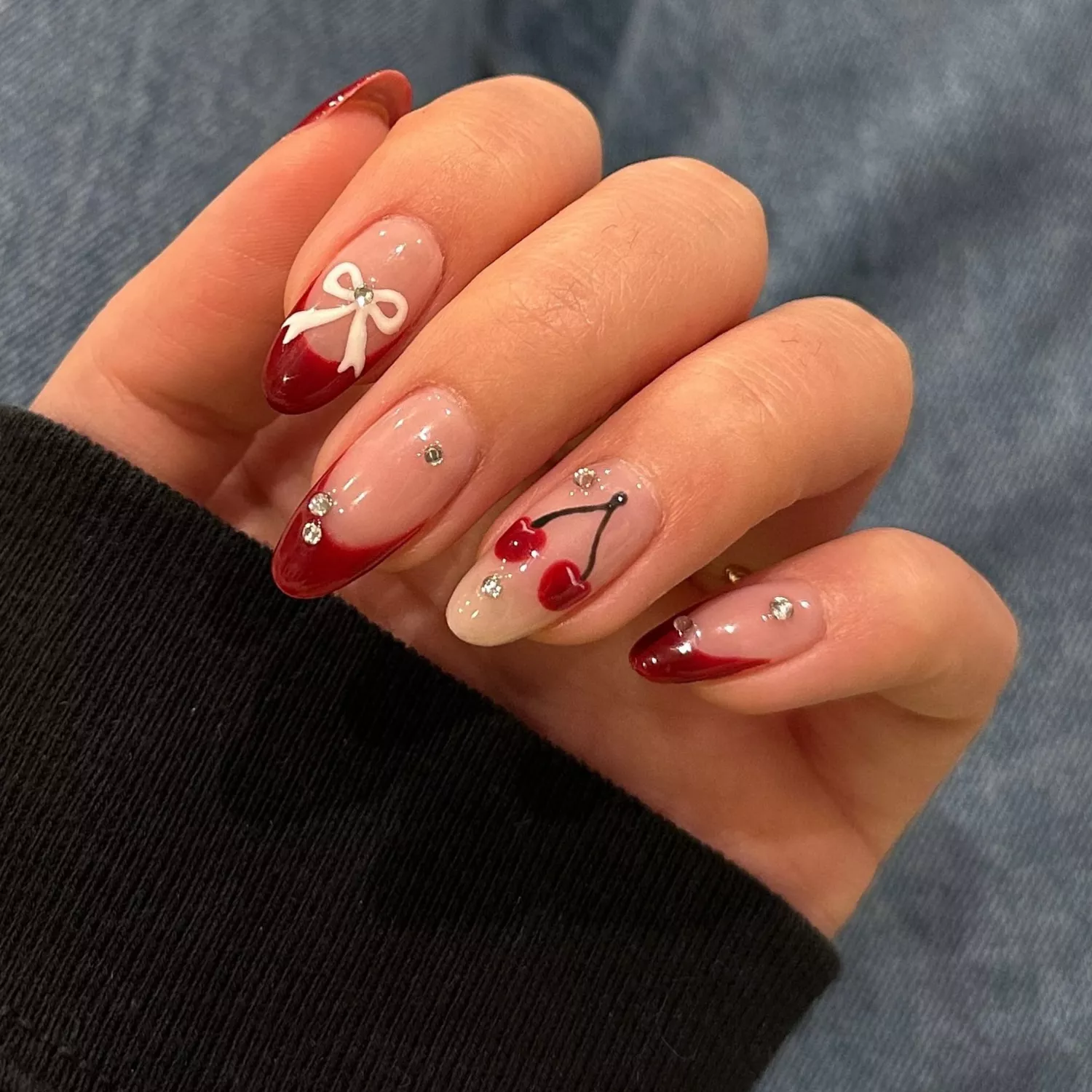 French manicure for January 2025: the newest design ideas with photos