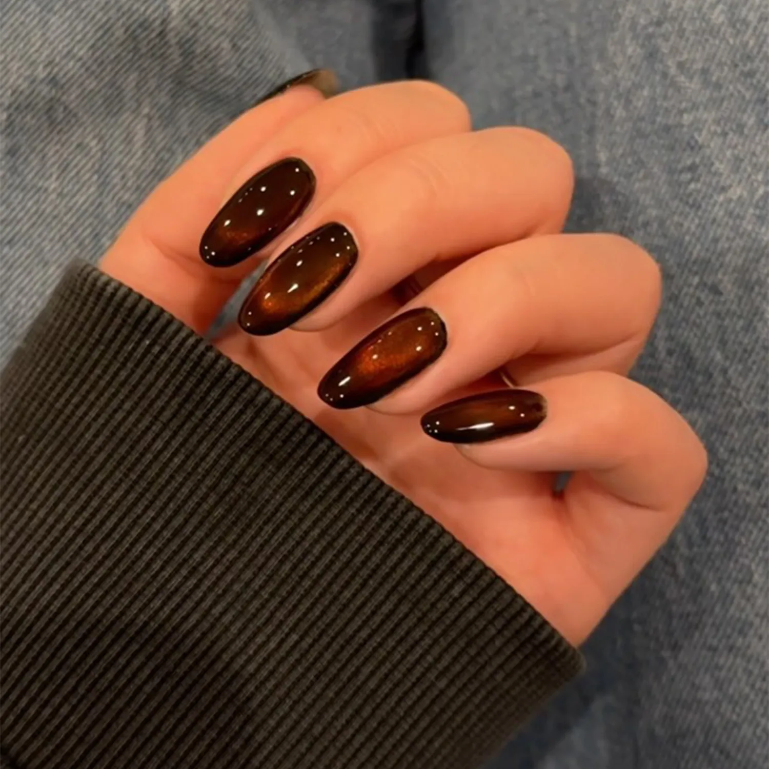 Chocolate Suede Nails: The Top Fall and Winter 2025/2026 Trend + 5 Best Ideas with Photos