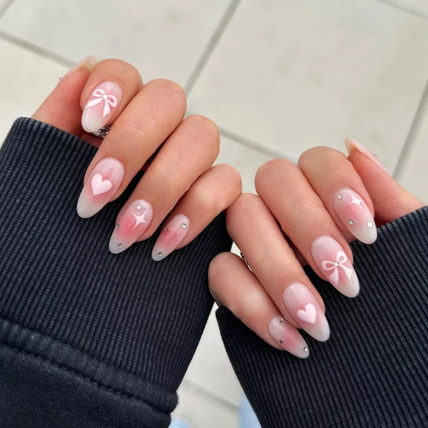 Gentle pink manicure with designs for spring 2025: the most beautiful and stylish ideas