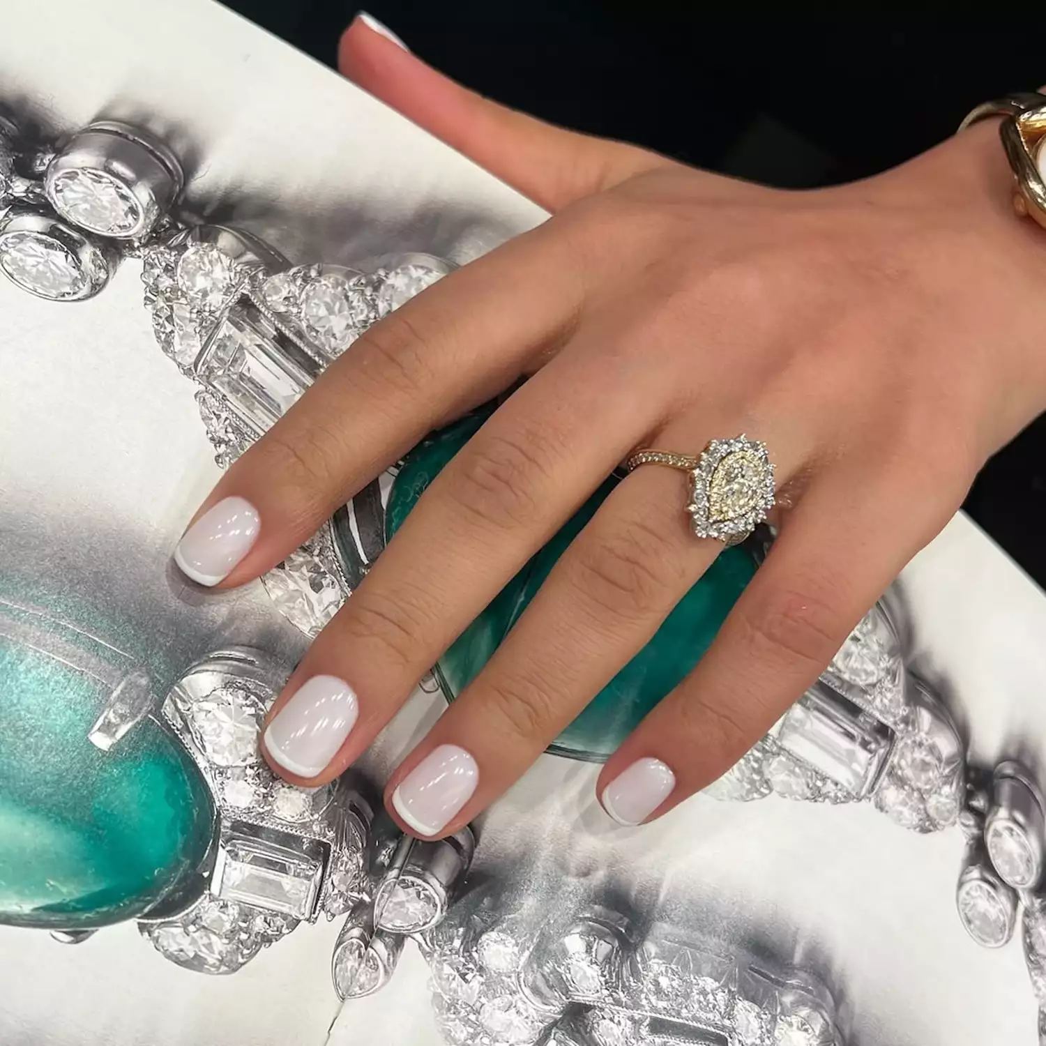 Natural manicure for short nails 2026: the latest trends, ideas, and photos