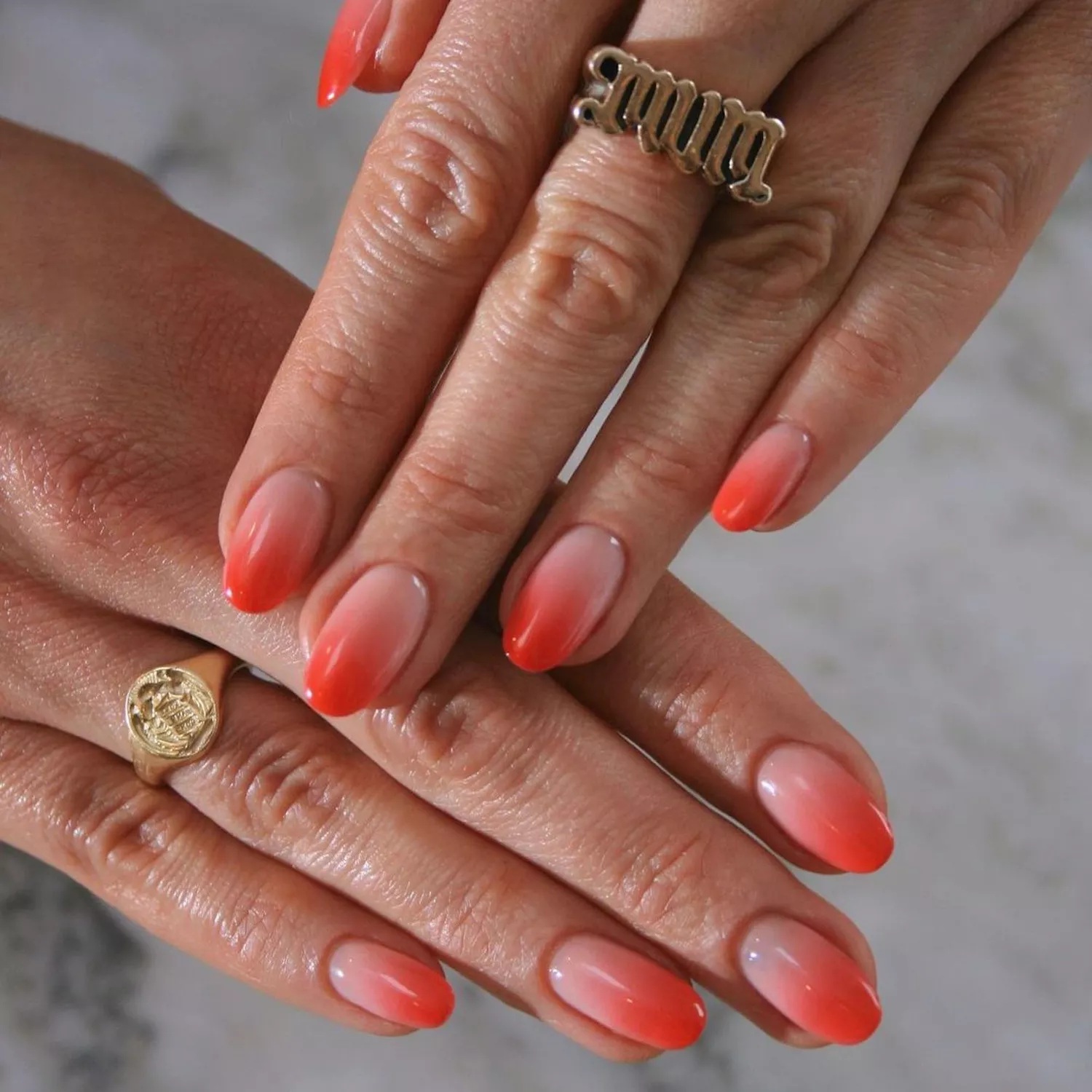 Stylish manicure for medium nails: 13 original ideas